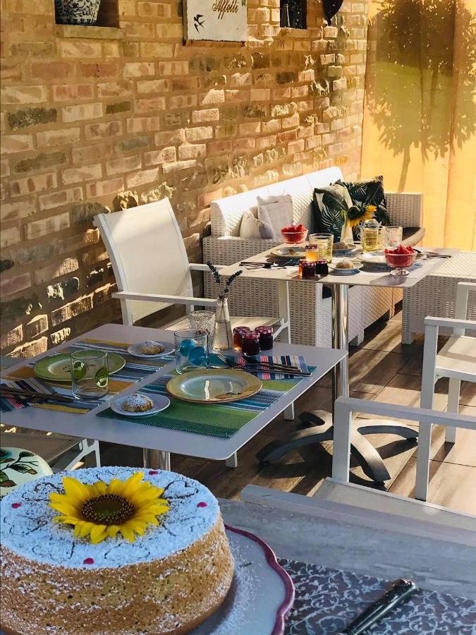 Bed and Breakfast Casale Delle Rondini Tolentino Zewnętrze zdjęcie